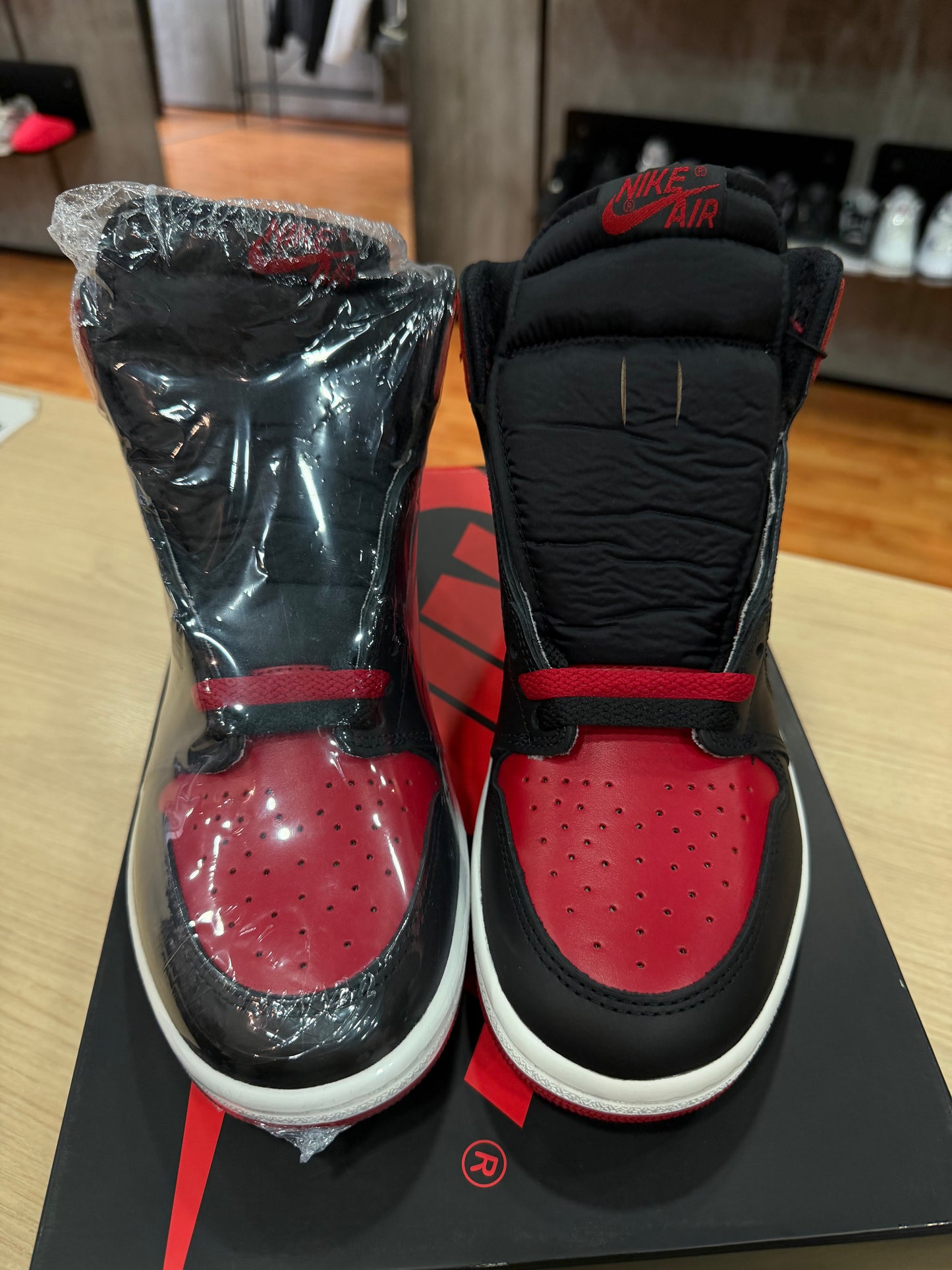JORDAN 1 HIGH 85 BRED