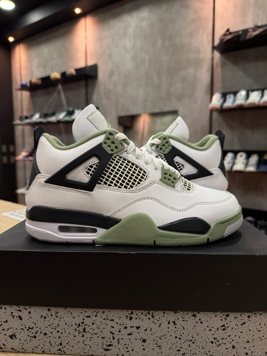 JORDAN 4 SEAFOAM (AMARILLO POR EL TIEMPO)