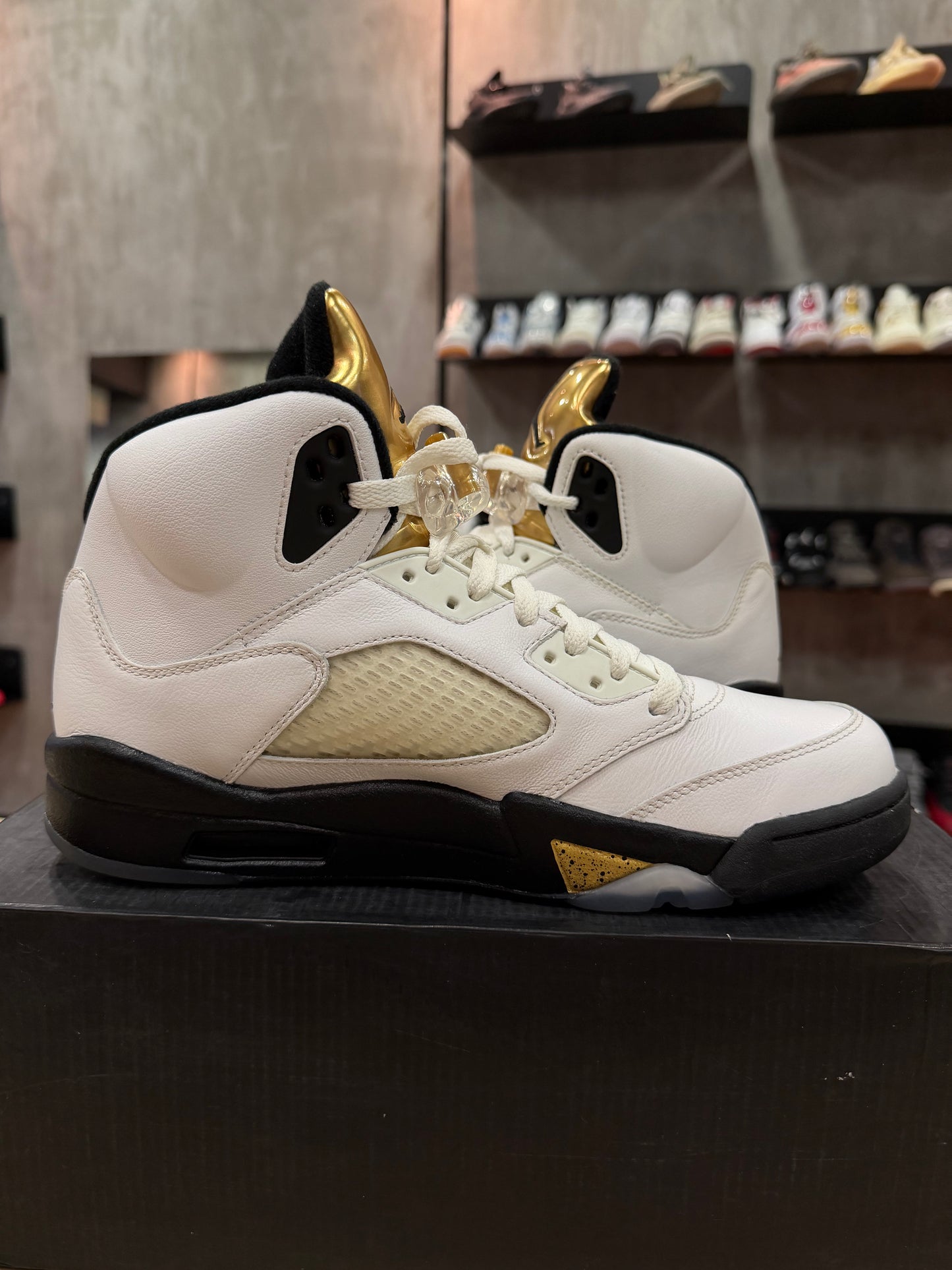 JORDAN 5 OLYMPIC (AMARILLO POR EL TIEMPO)