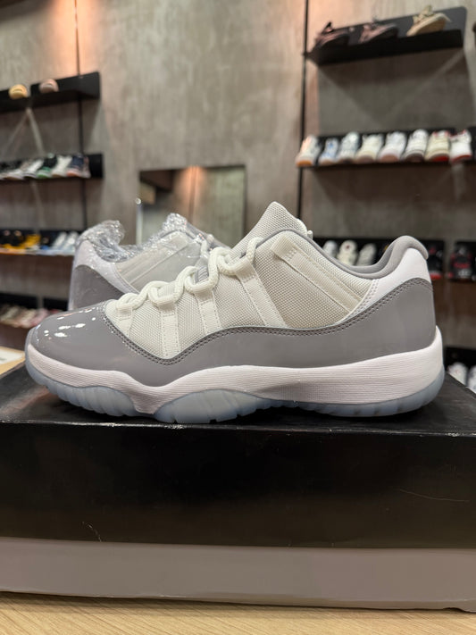 JORDAN 11 LOW CEMENT GREY