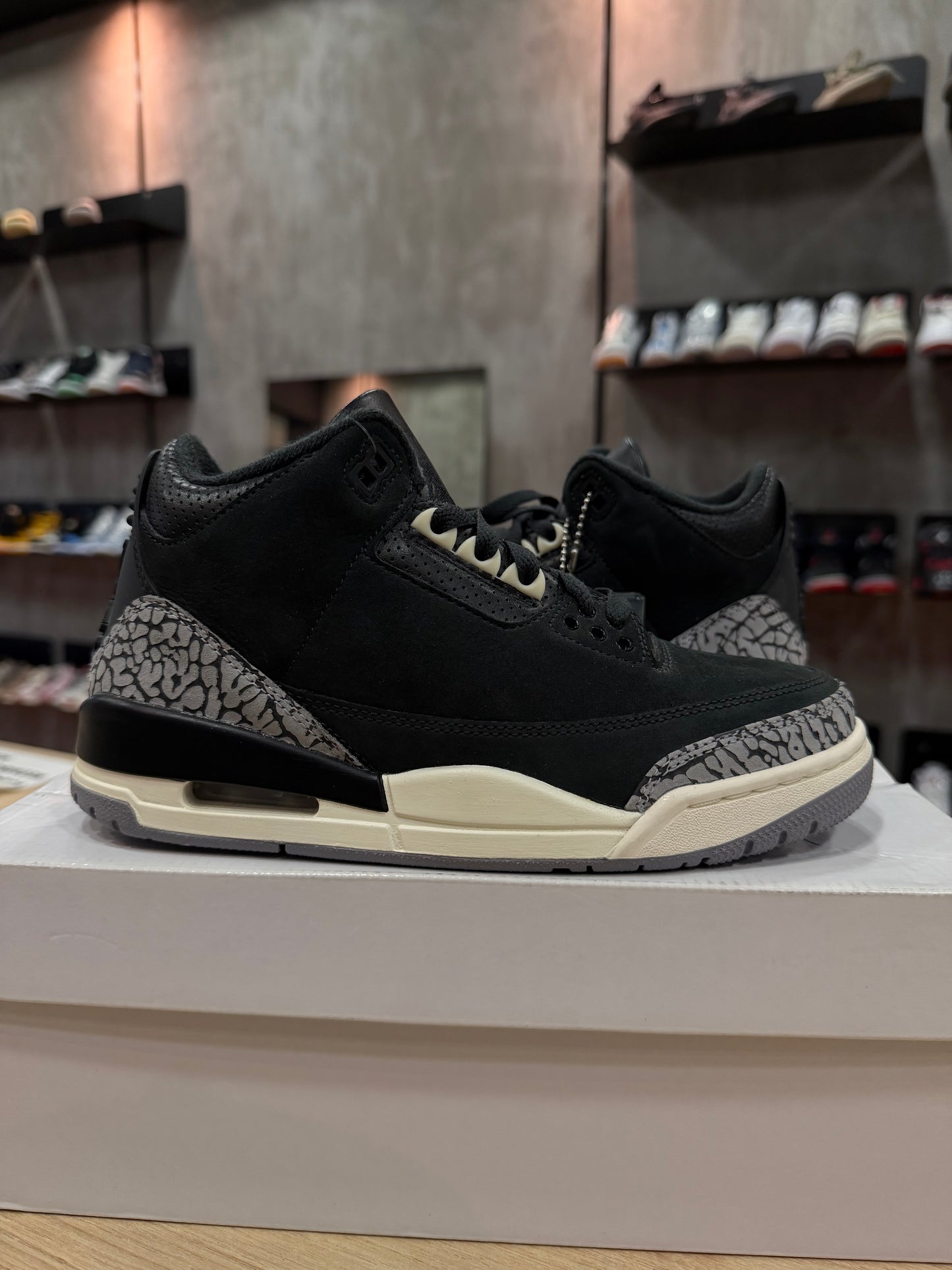 JORDAN 3 OREO