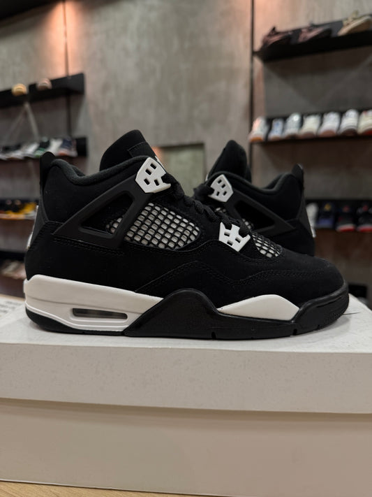 Jordan 4 White Thunder