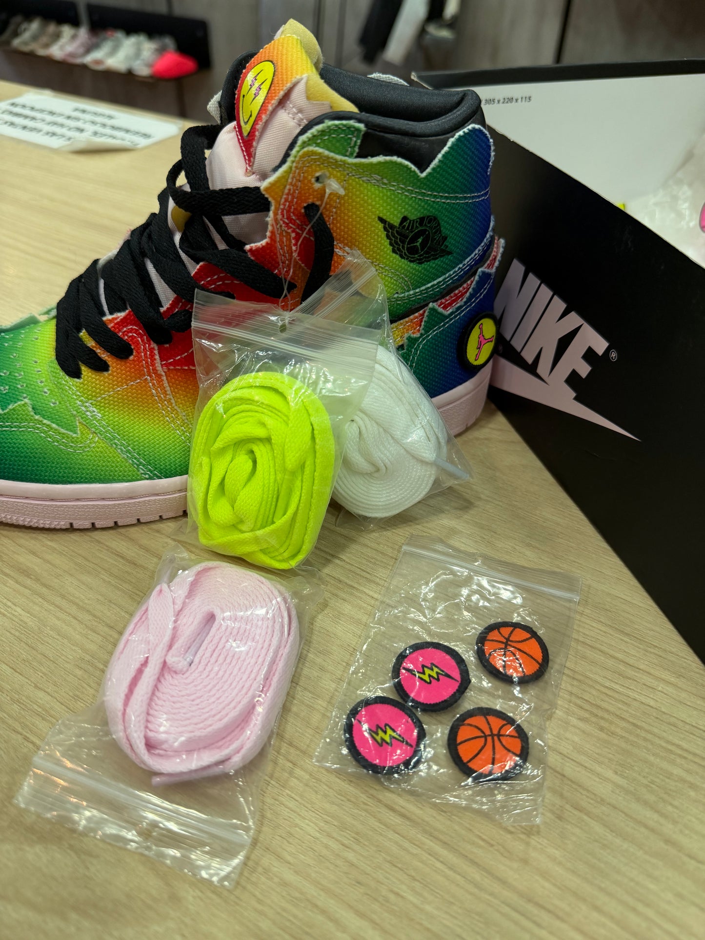JORDAN 1 HIGH J BALVIN