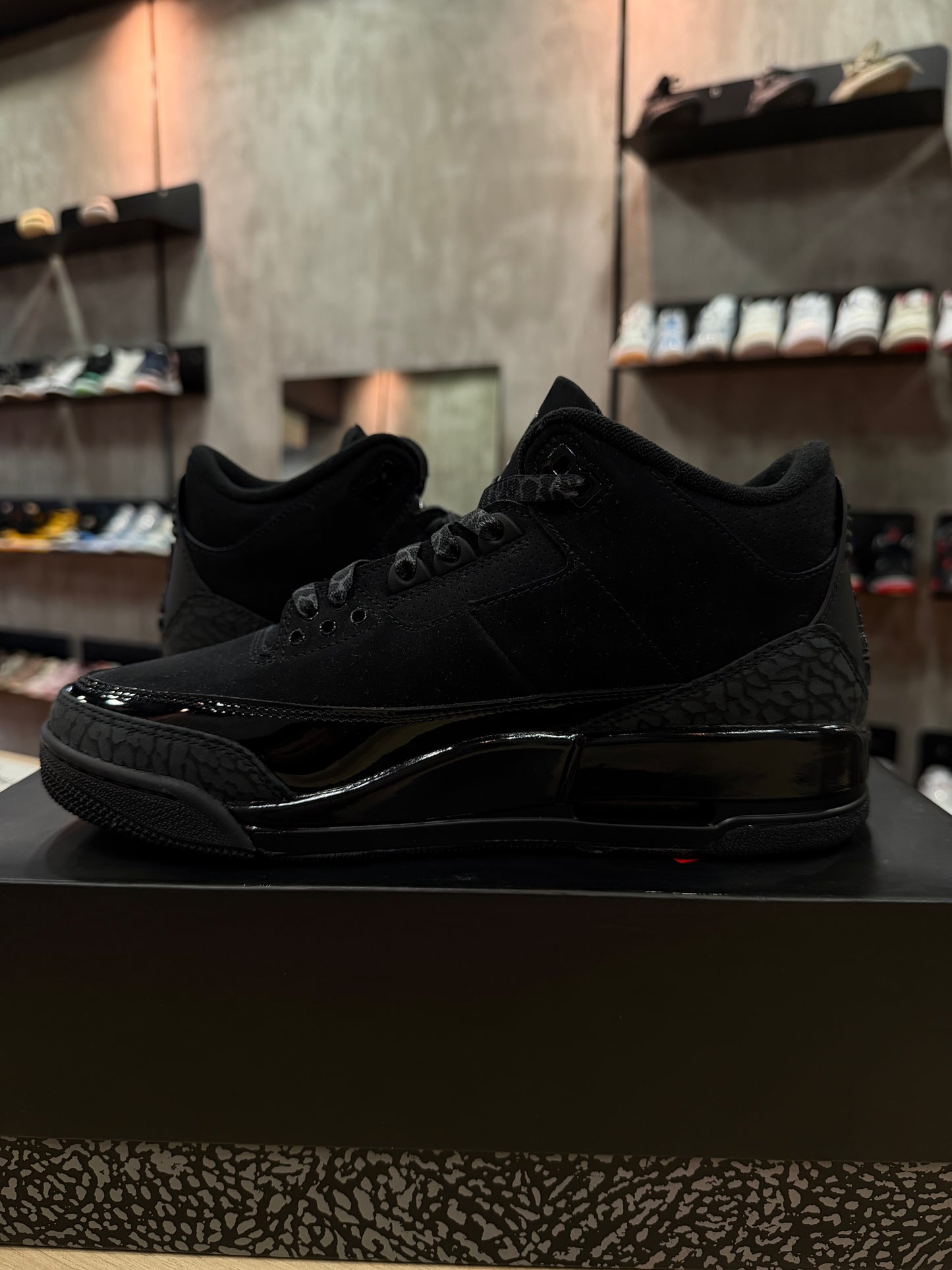 JORDAN 3 BLACK CAT 2025