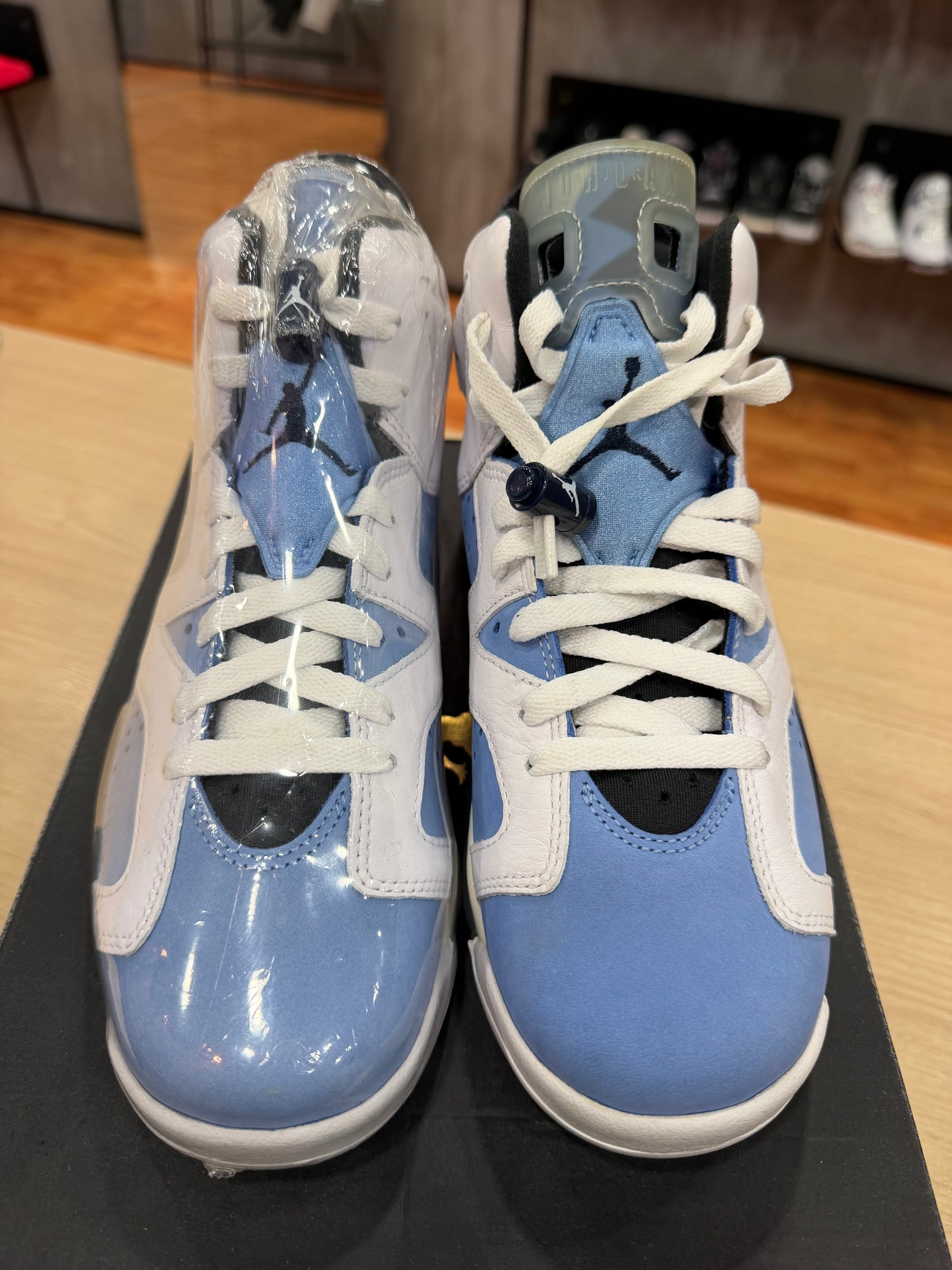 JORDAN 6 UNC (GS) (AMARILLO POR EL TIEMPO)