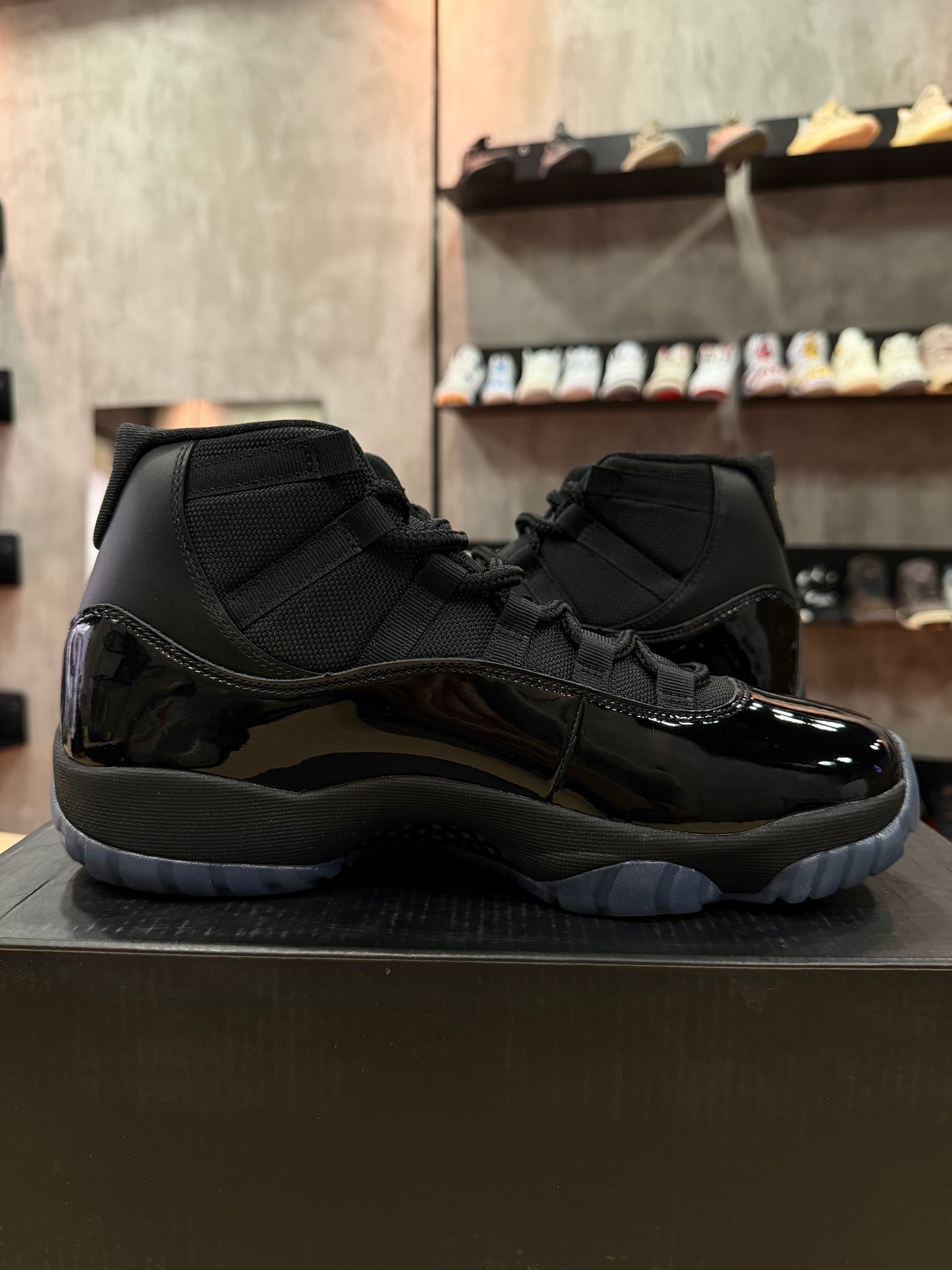 JORDAN 11 GAMMA BLUE