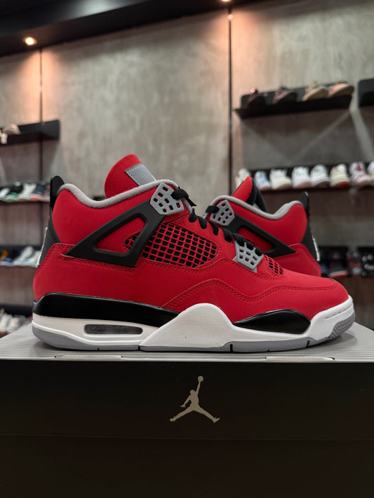 JORDAN 4 TORO BRAVO