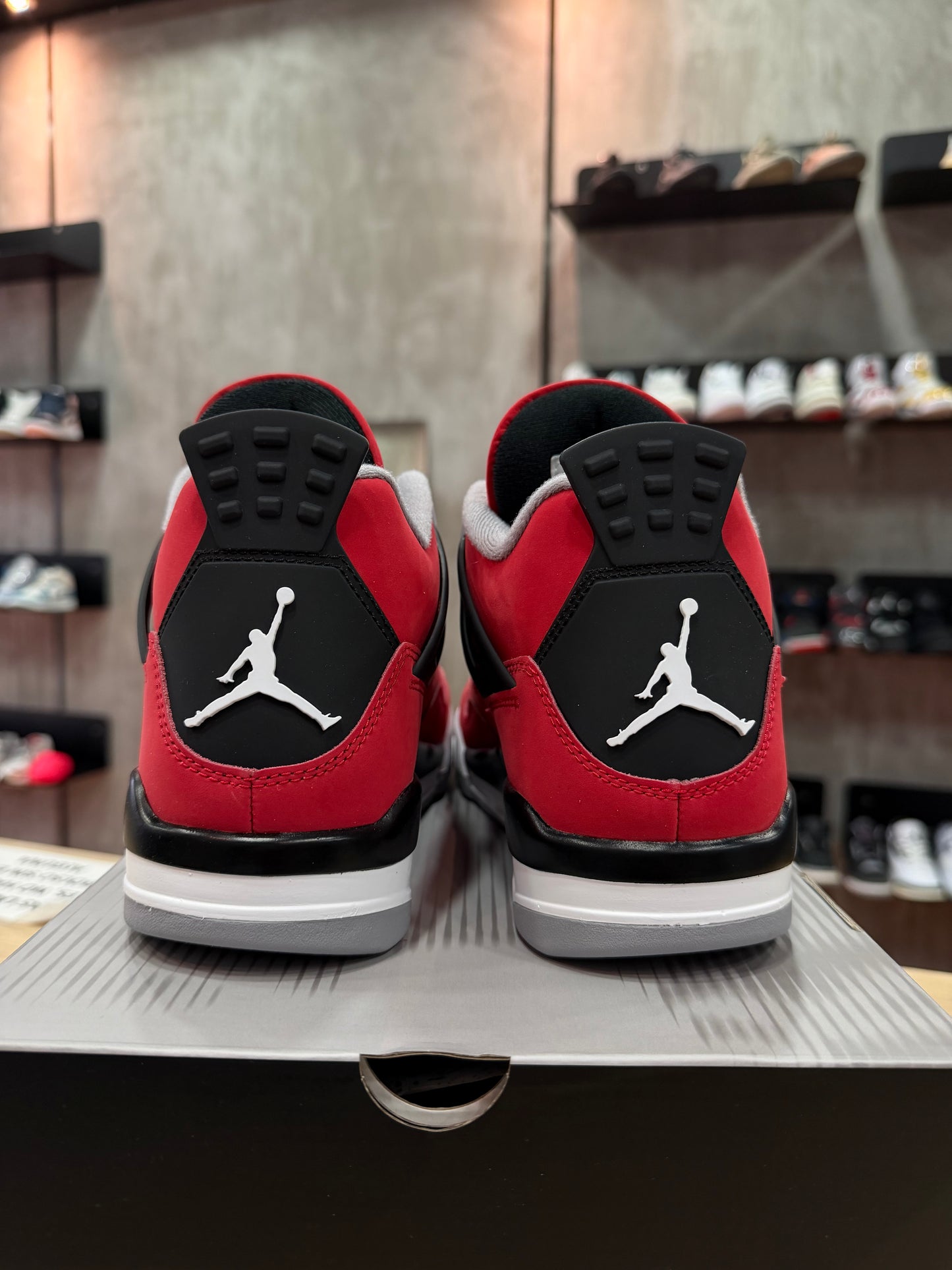 JORDAN 4 TORO BRAVO