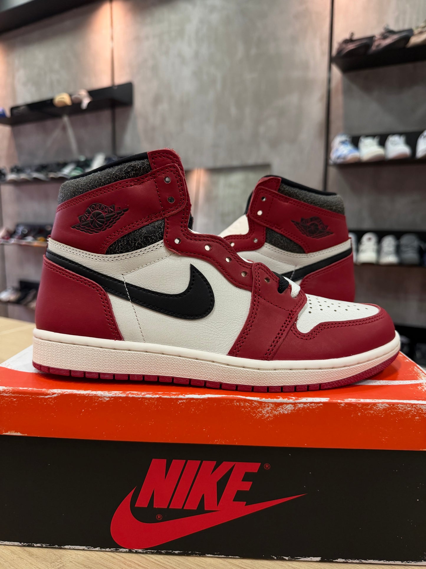 JORDAN 1 HIGH CHICAGO LOST & FOUND