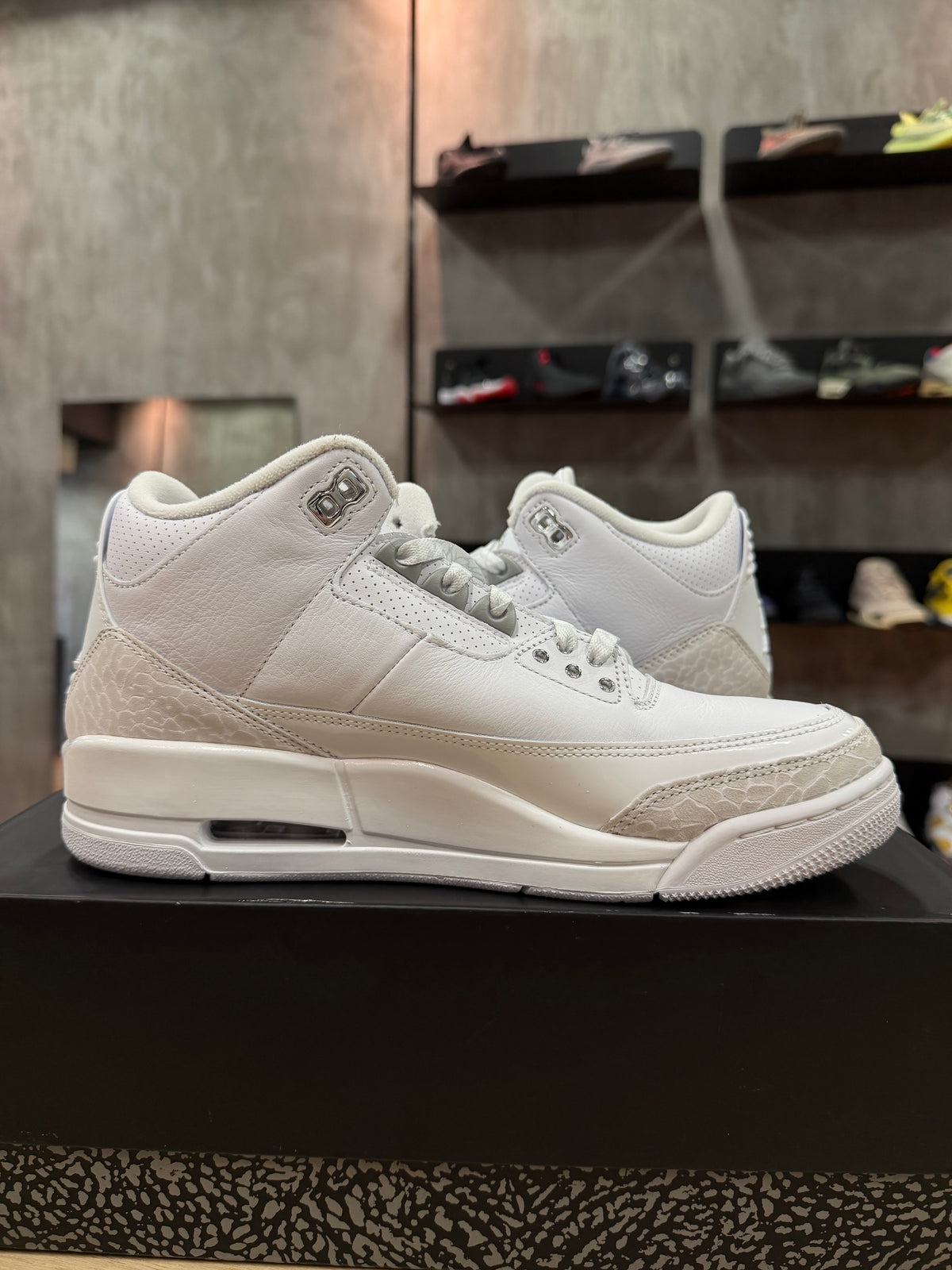 JORDAN 3 PURE MONEY