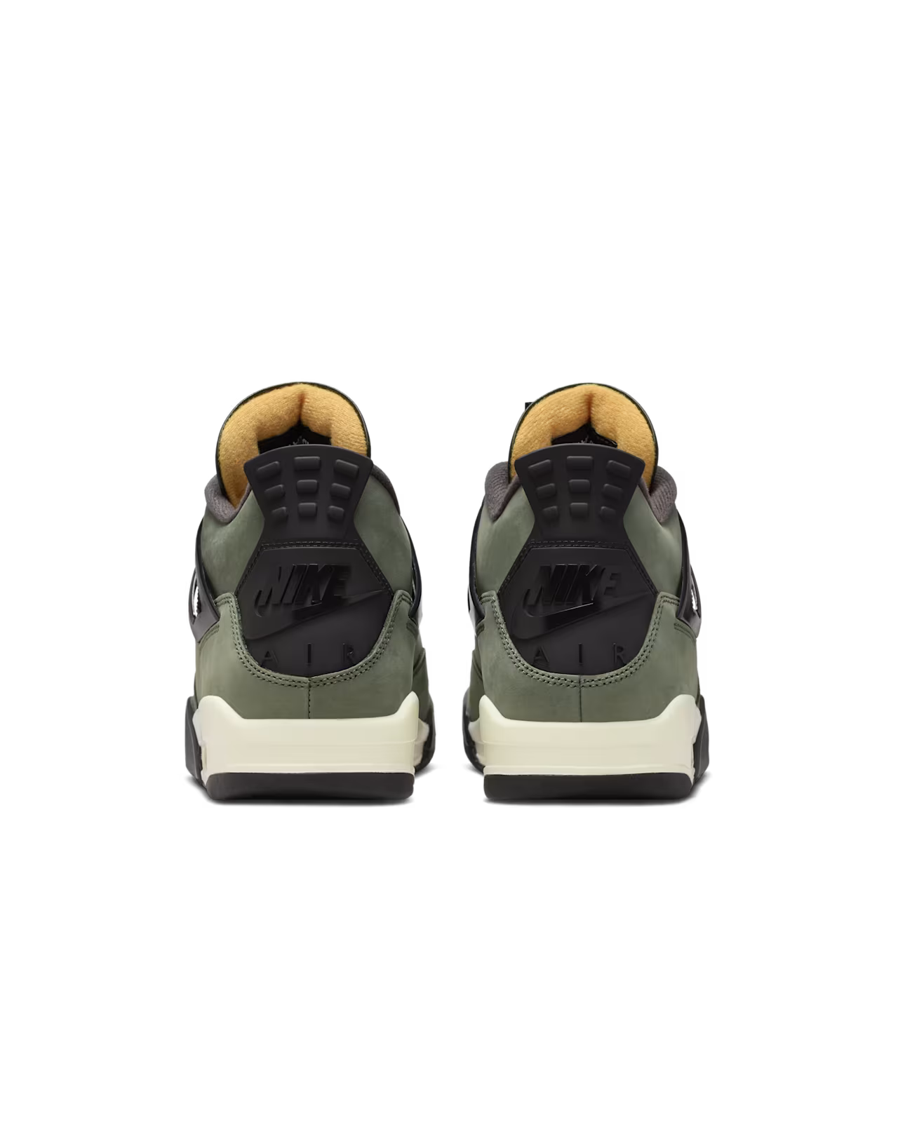 JORDAN 4 x UNDEFEATED
