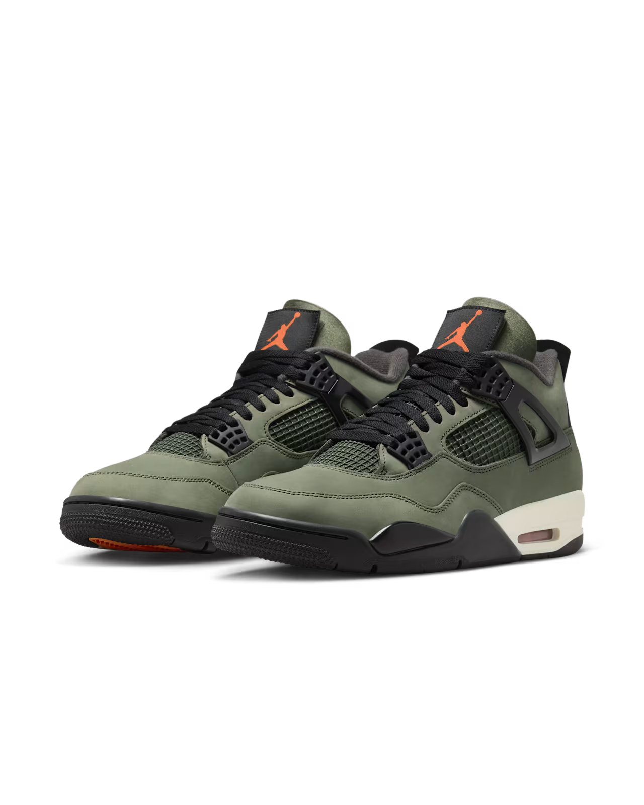 JORDAN 4 x UNDEFEATED